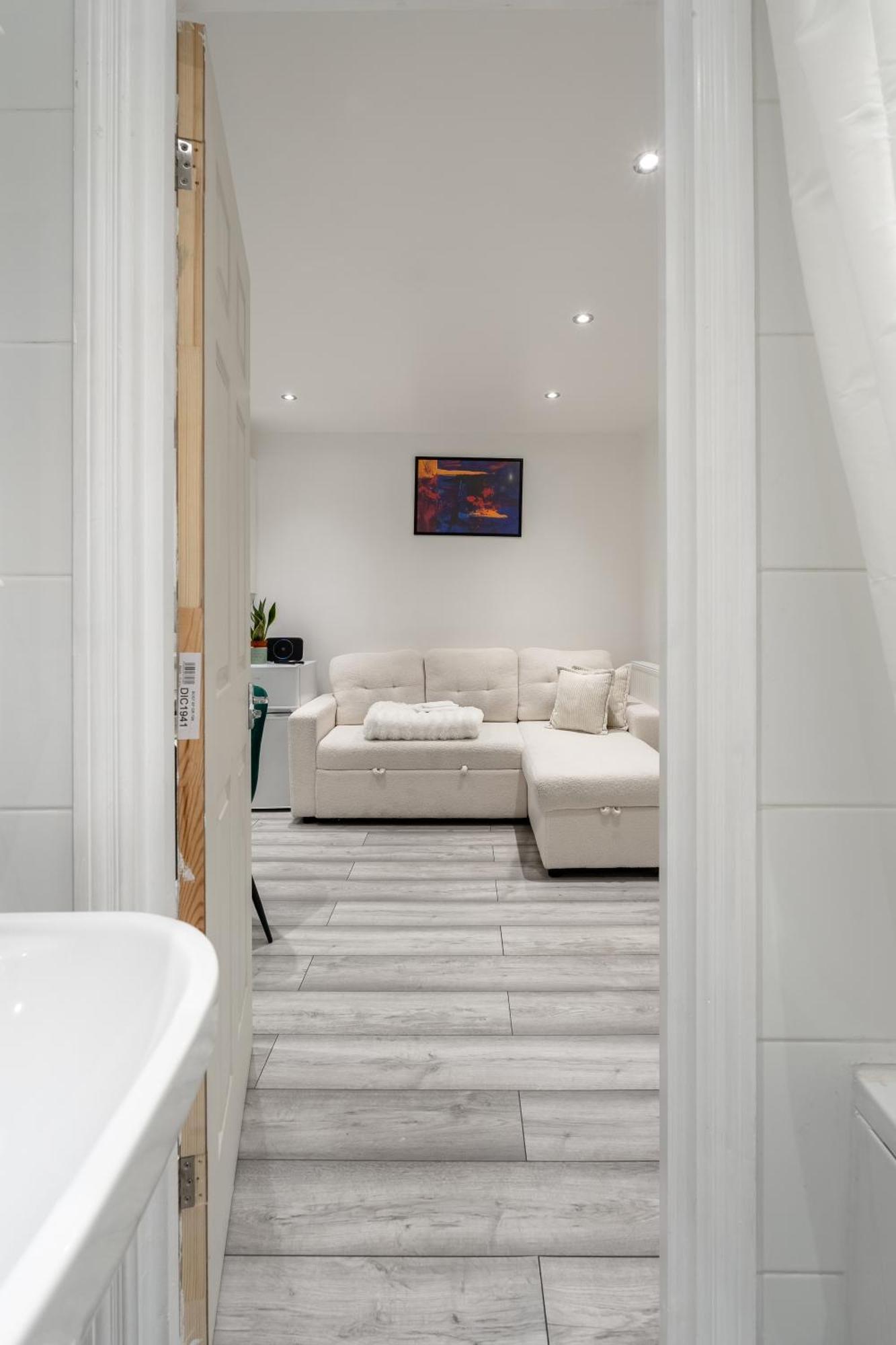 Beautiful Flat Near Central London - Entire Flat - Equipped Kitchen - Private Bathroom Exteriér fotografie