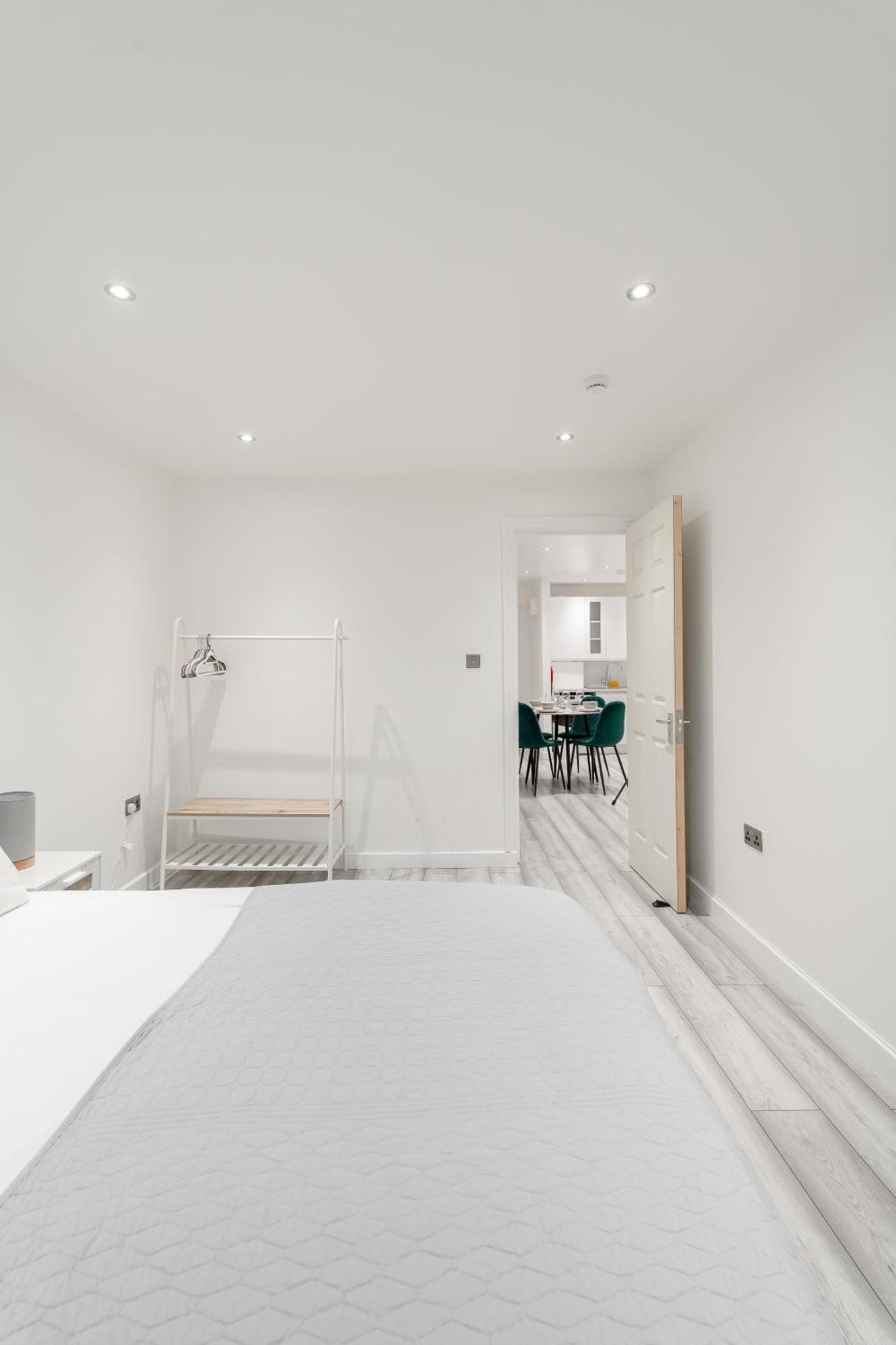 Beautiful Flat Near Central London - Entire Flat - Equipped Kitchen - Private Bathroom Exteriér fotografie