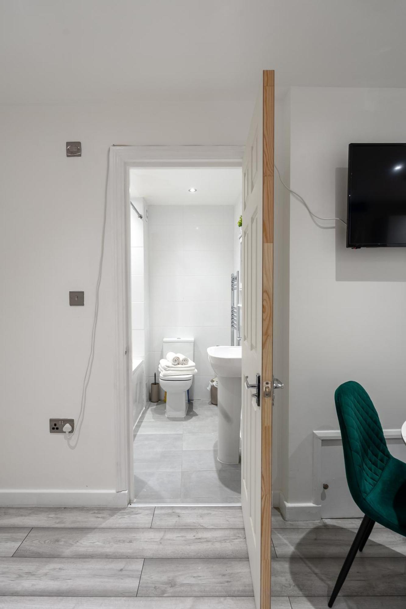 Beautiful Flat Near Central London - Entire Flat - Equipped Kitchen - Private Bathroom Exteriér fotografie