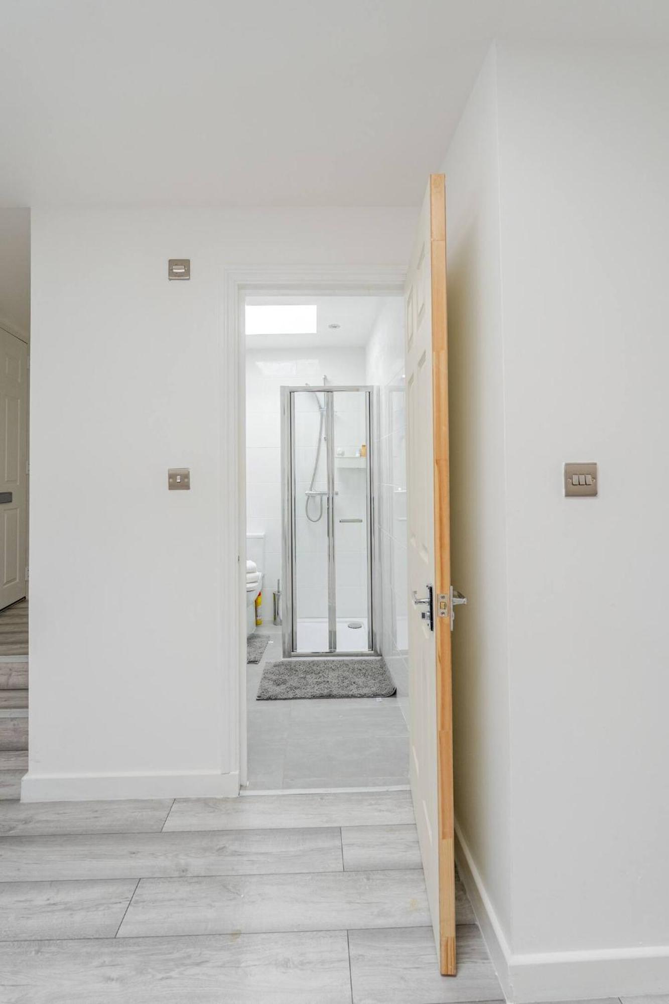 Beautiful Flat Near Central London - Entire Flat - Equipped Kitchen - Private Bathroom Exteriér fotografie